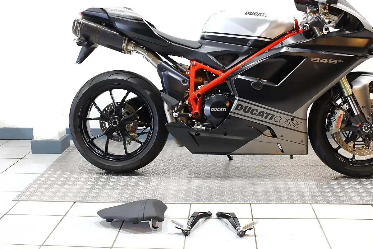 Used 2013 Ducati 848 Evo Corse Black/Grey - Interior and Exterior details 9