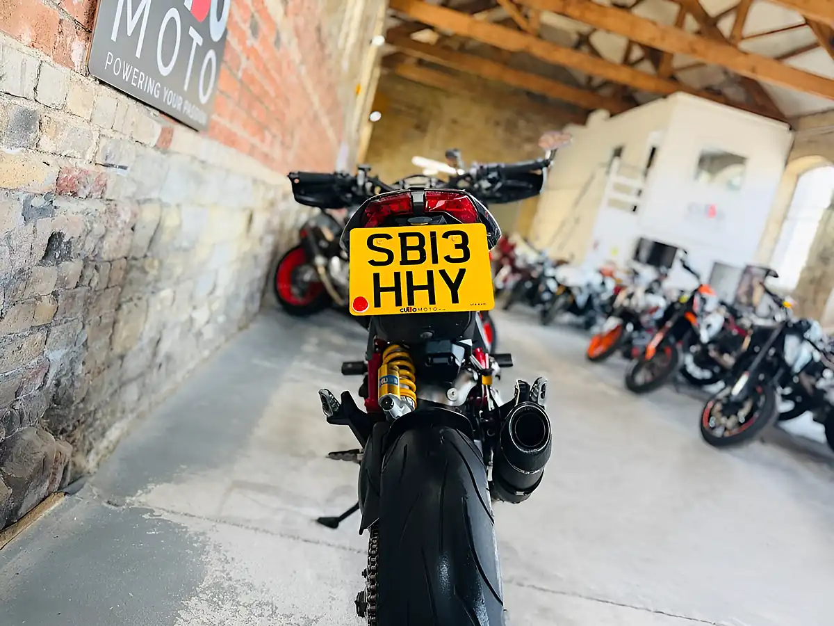 Used 2013 Ducati Hypermotard 821 Sp Black - Interior and Exterior details 18
