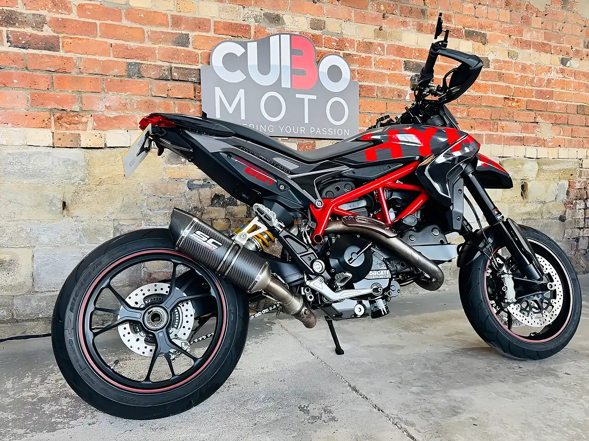 Used 2013 Ducati Hypermotard 821 Sp Black - Interior and Exterior details 4