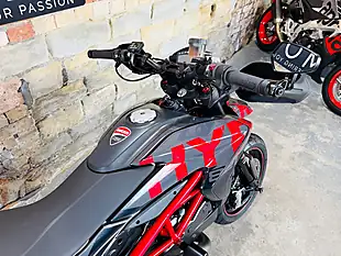 Used 2013 Ducati Hypermotard 821 Sp Black - Interior and Exterior details 8