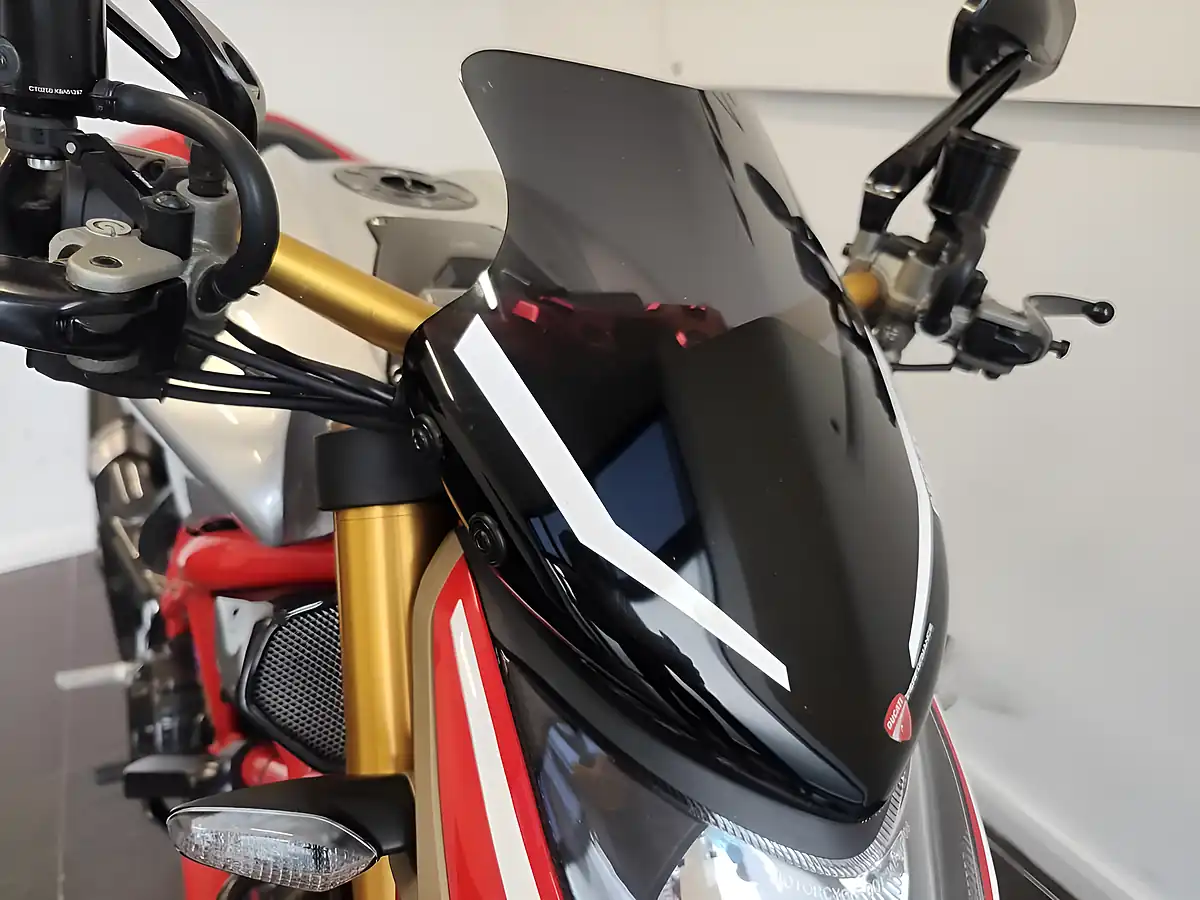 Used 2013 Ducati Streetfighter S - Interior and Exterior details 18