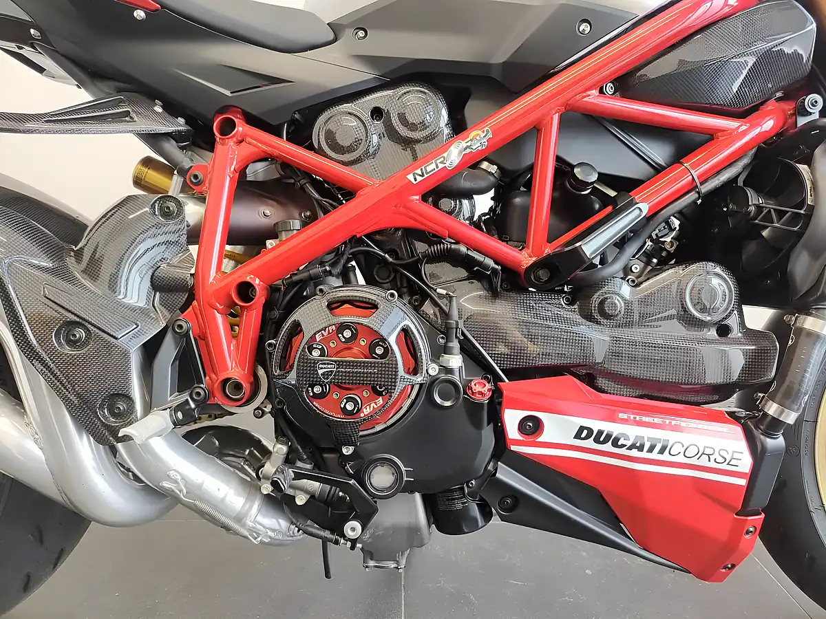 Used 2013 Ducati Streetfighter S - Interior and Exterior details 6
