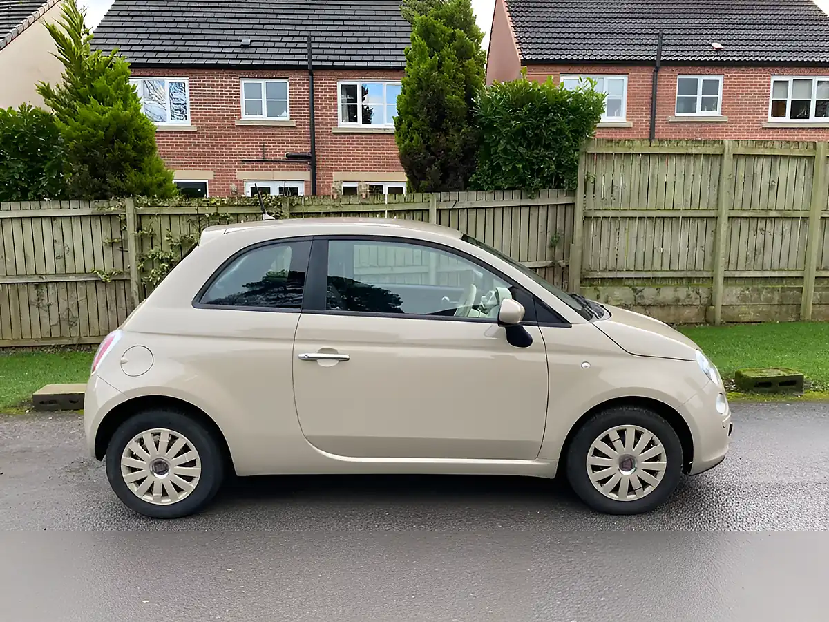 Used 2013 Fiat 500 Colour Therapy Beige - Interior and Exterior details 8