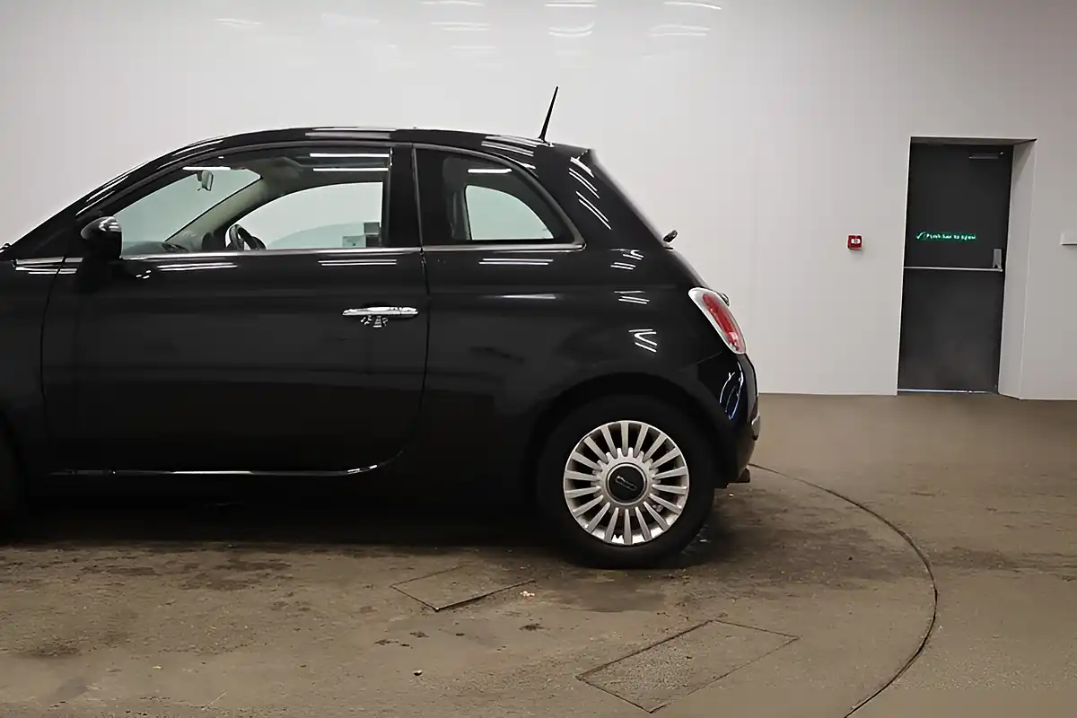 Used 2013 Fiat 500 Lounge Black - Interior and Exterior details 7