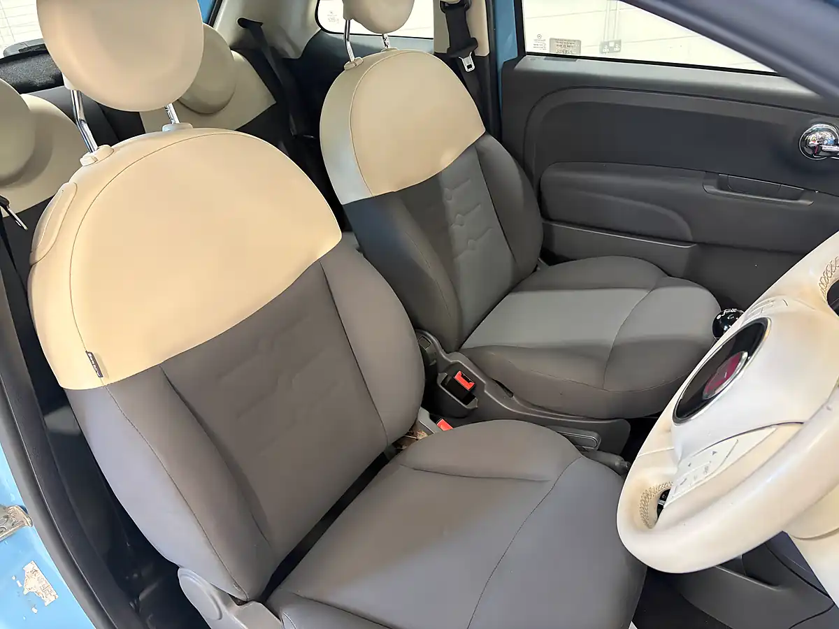 Used 2013 Fiat 500 Lounge Blue - Interior and Exterior details 13