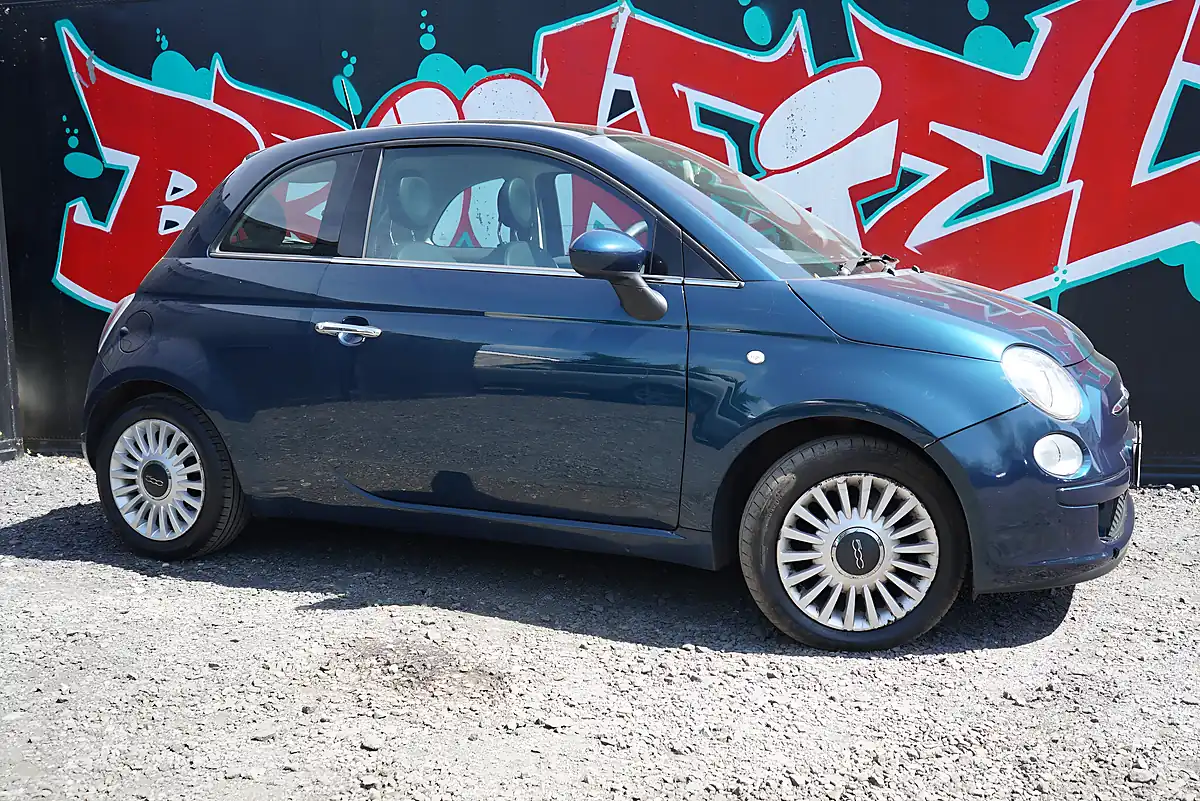Used 2013 Fiat 500 Lounge Blue - Interior and Exterior details 13