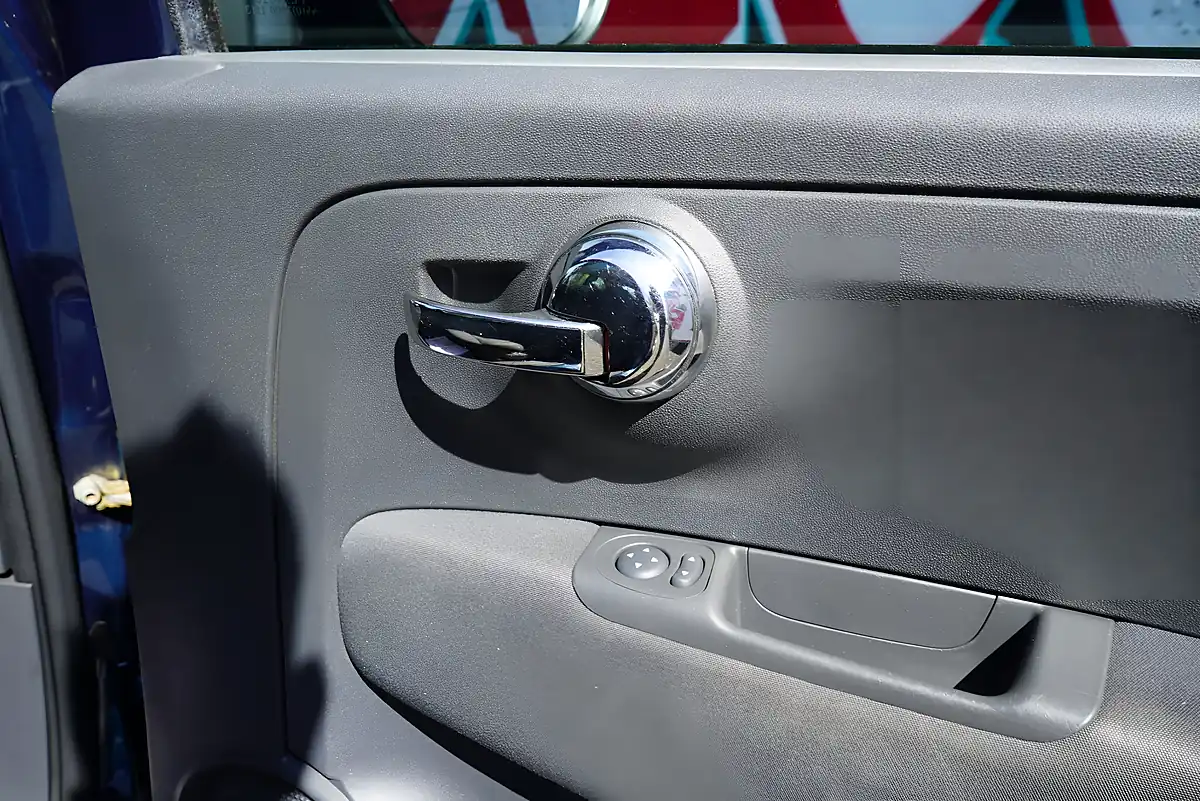 Used 2013 Fiat 500 Lounge Blue - Interior and Exterior details 14