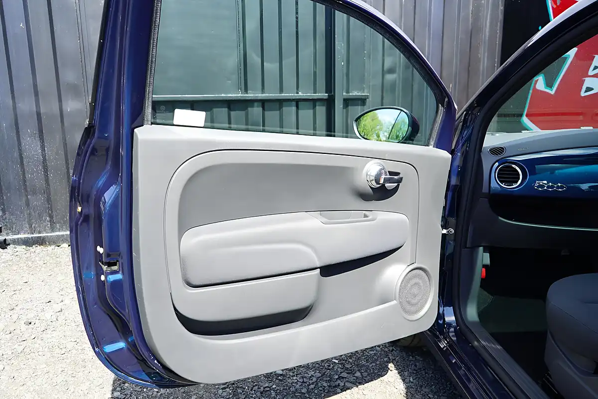 Used 2013 Fiat 500 Lounge Blue - Interior and Exterior details 17