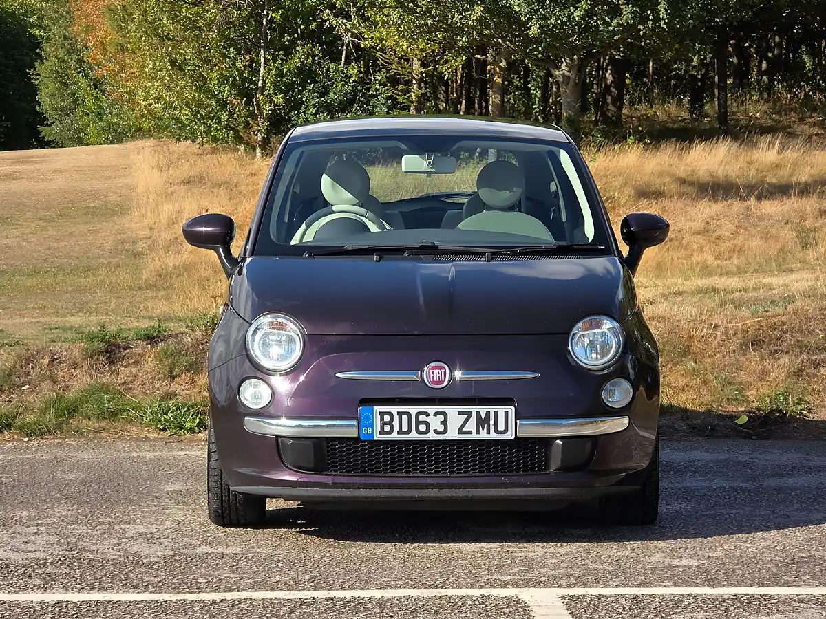 Used 2013 Fiat 500 Lounge Purple - Interior and Exterior details 2