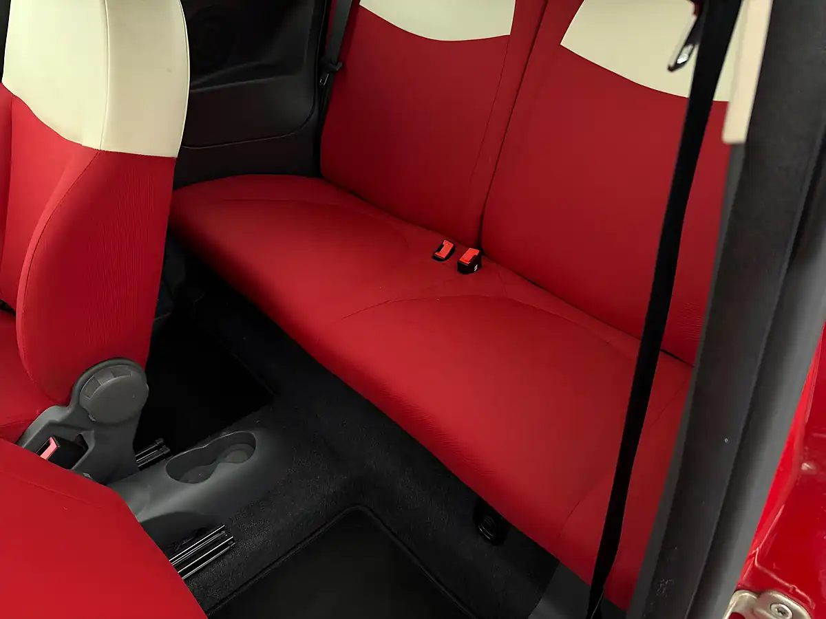 Used 2013 Fiat 500 Lounge Red - Interior and Exterior details 12