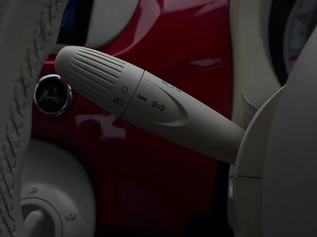 Used 2013 Fiat 500 Lounge Red - Interior and Exterior details 18
