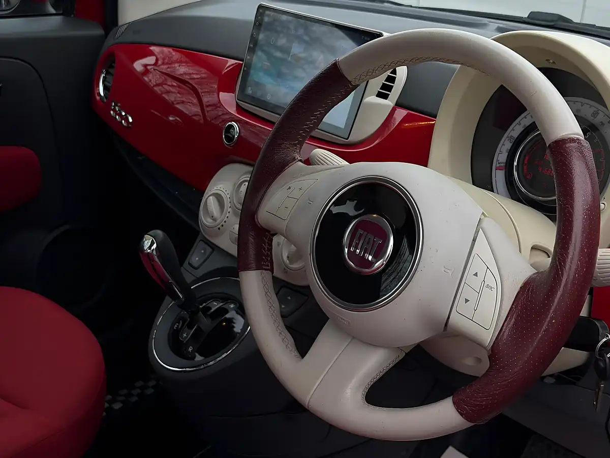 Used 2013 Fiat 500 Lounge Red - Interior and Exterior details 8