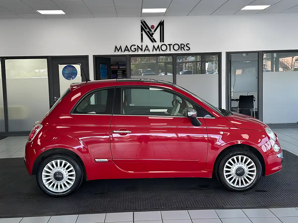 Used 2013 Fiat 500 Lounge Red - Interior and Exterior details 10