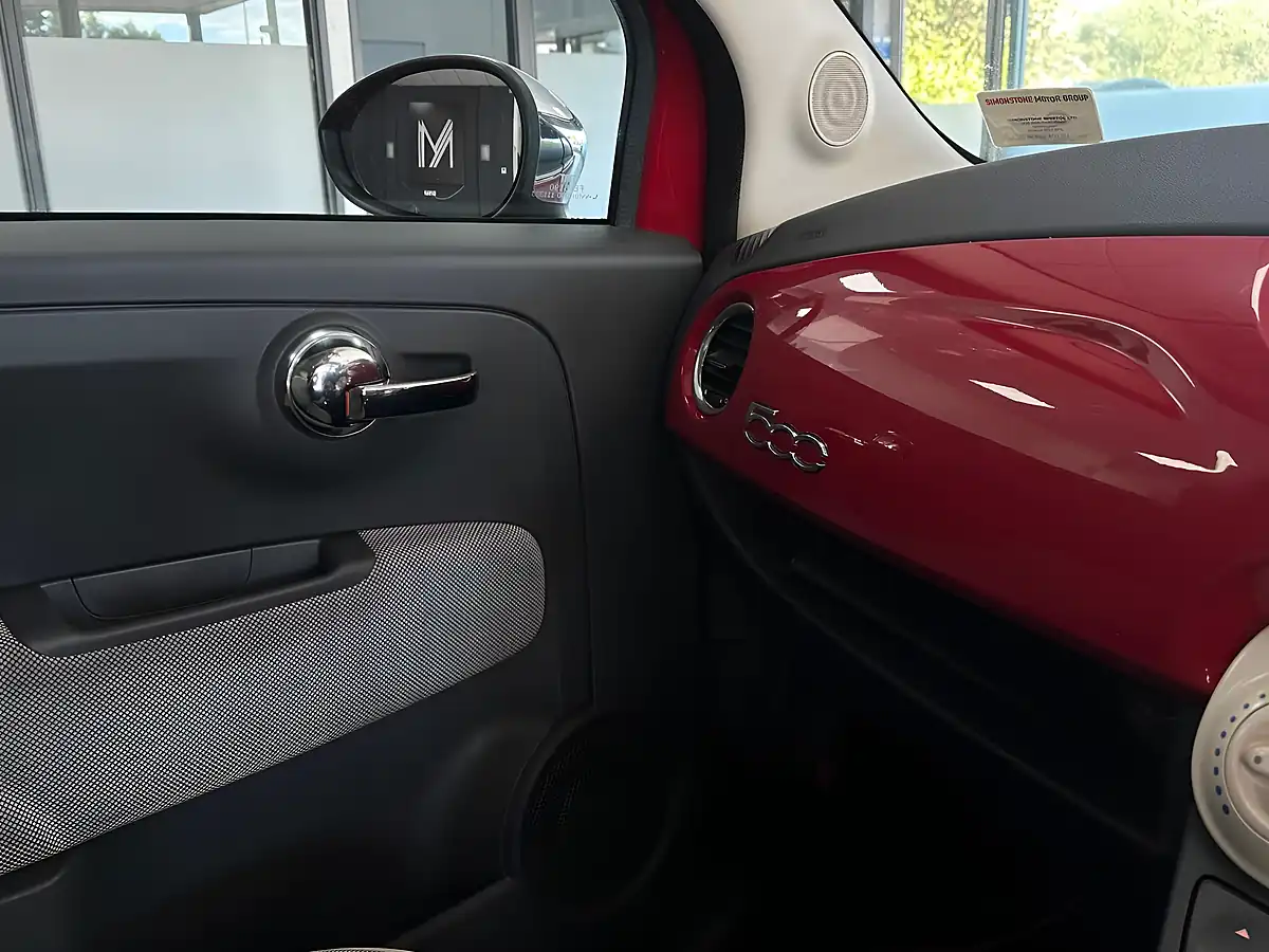 Used 2013 Fiat 500 Lounge Red - Interior and Exterior details 15