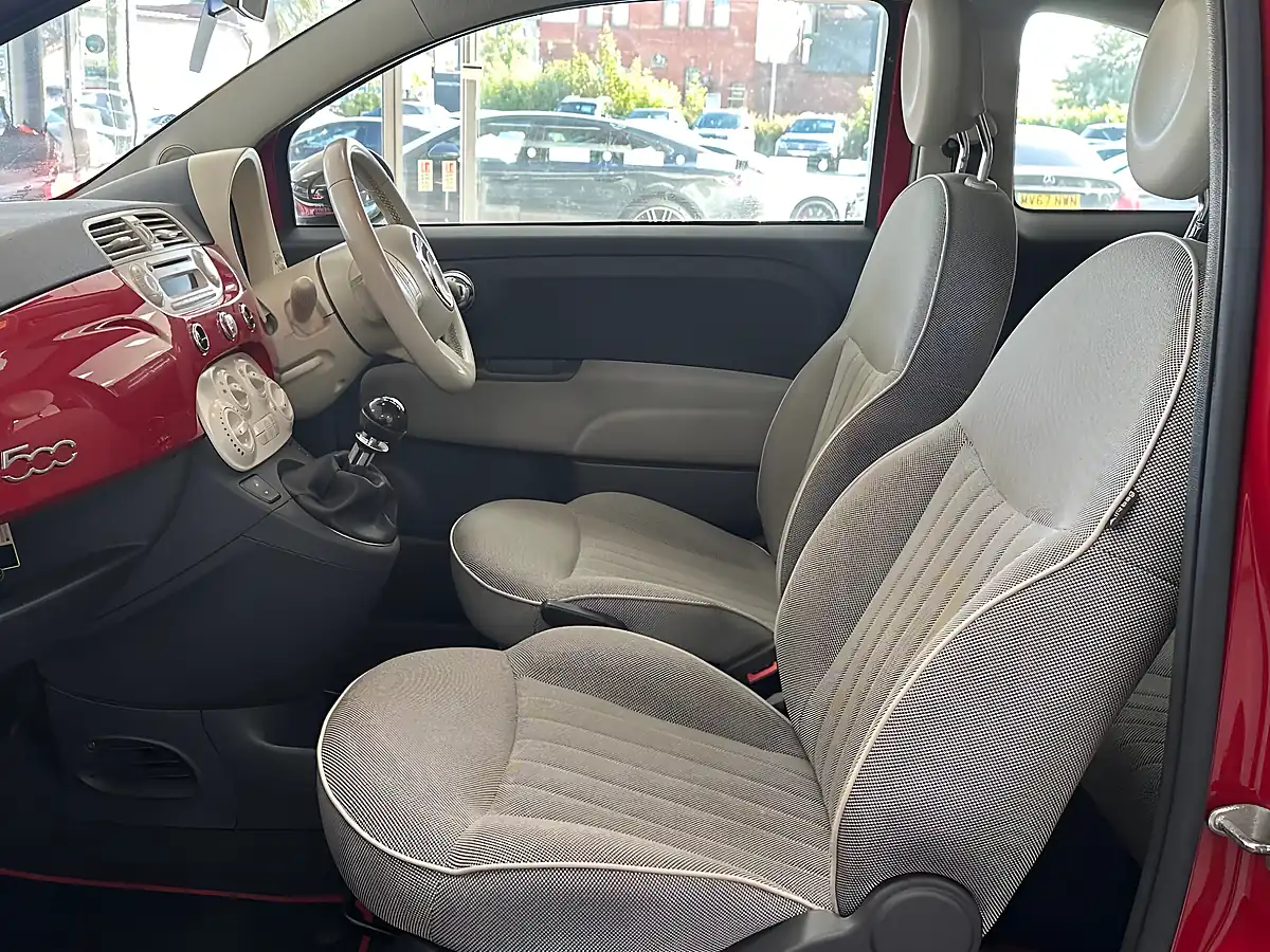 Used 2013 Fiat 500 Lounge Red - Interior and Exterior details 17