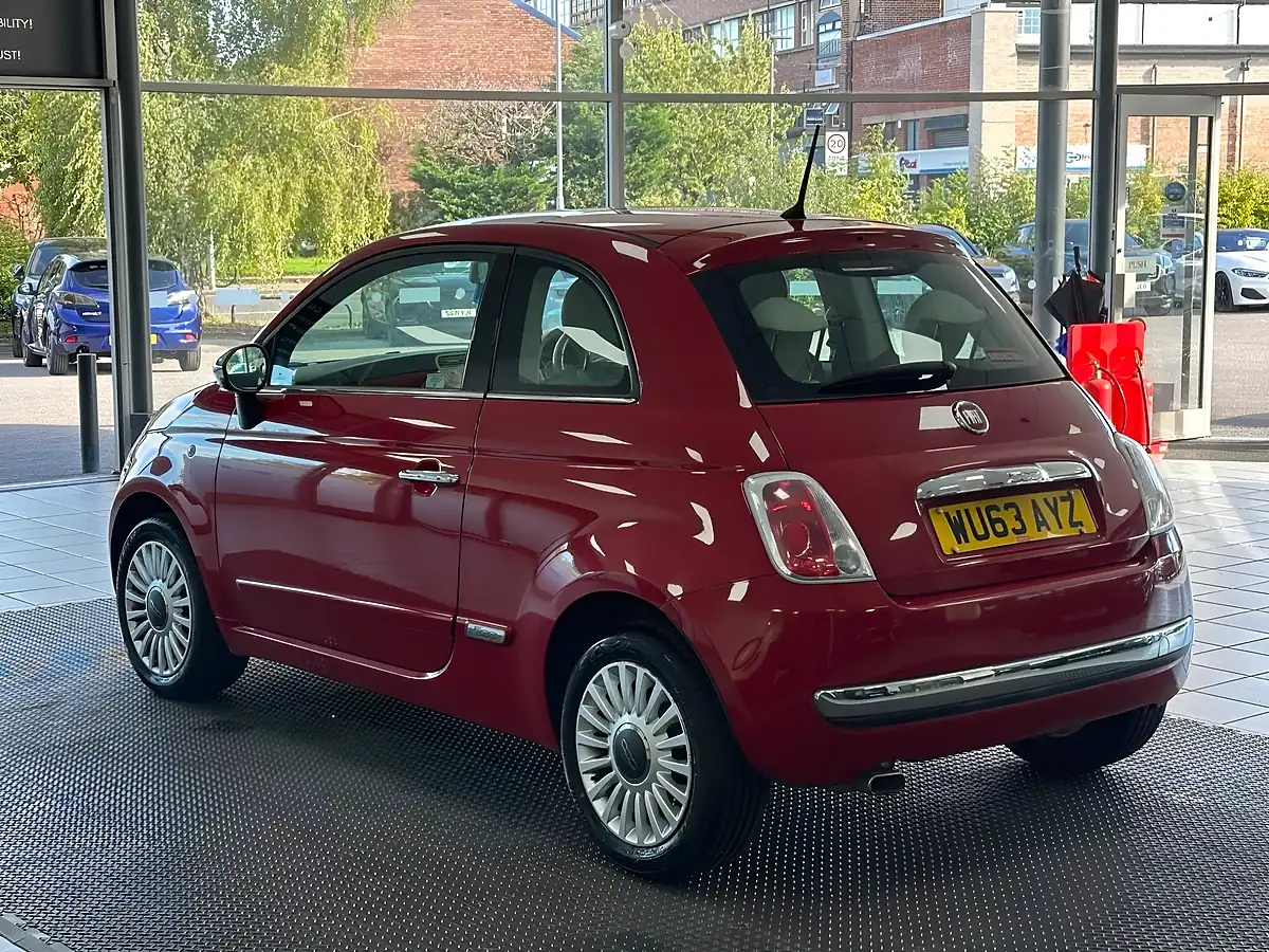 Used 2013 Fiat 500 Lounge Red - Interior and Exterior details 7