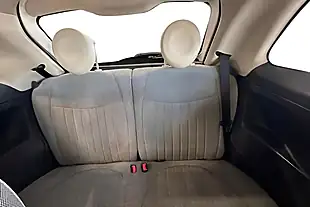 Used 2013 Fiat 500 Lounge White - Interior and Exterior details 10