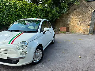 Used 2013 Fiat 500 Lounge White - Interior and Exterior details 15
