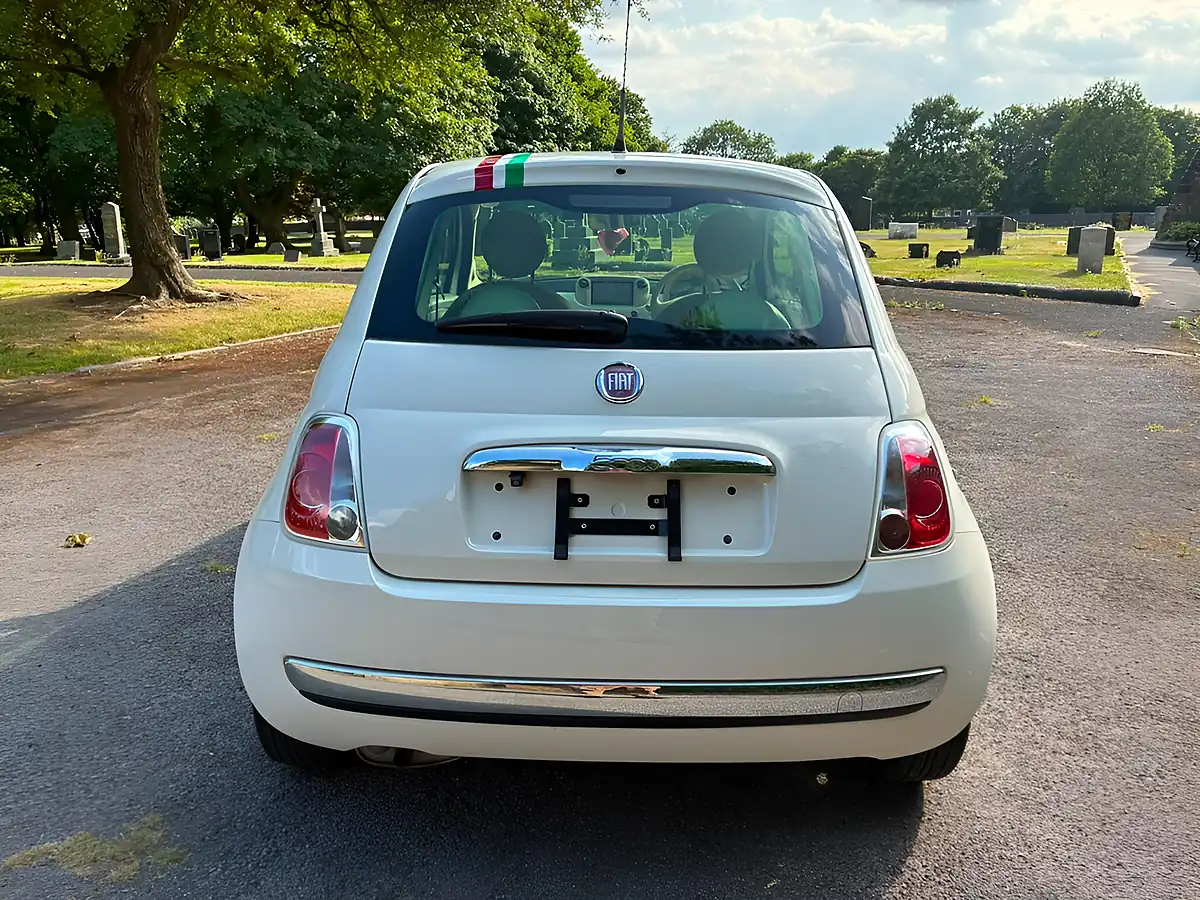 Used 2013 Fiat 500 Lounge White - Interior and Exterior details 18