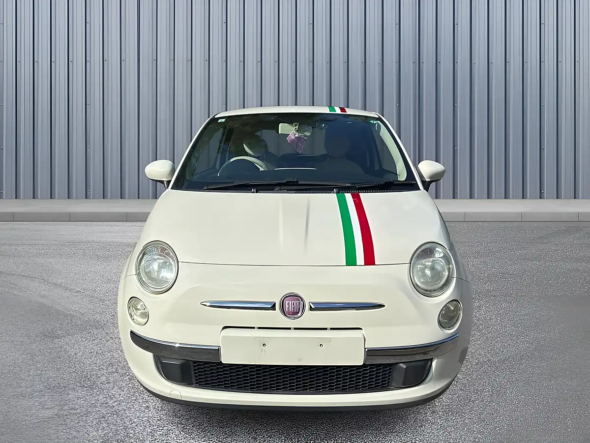 Used 2013 Fiat 500 Lounge White - Interior and Exterior details 2