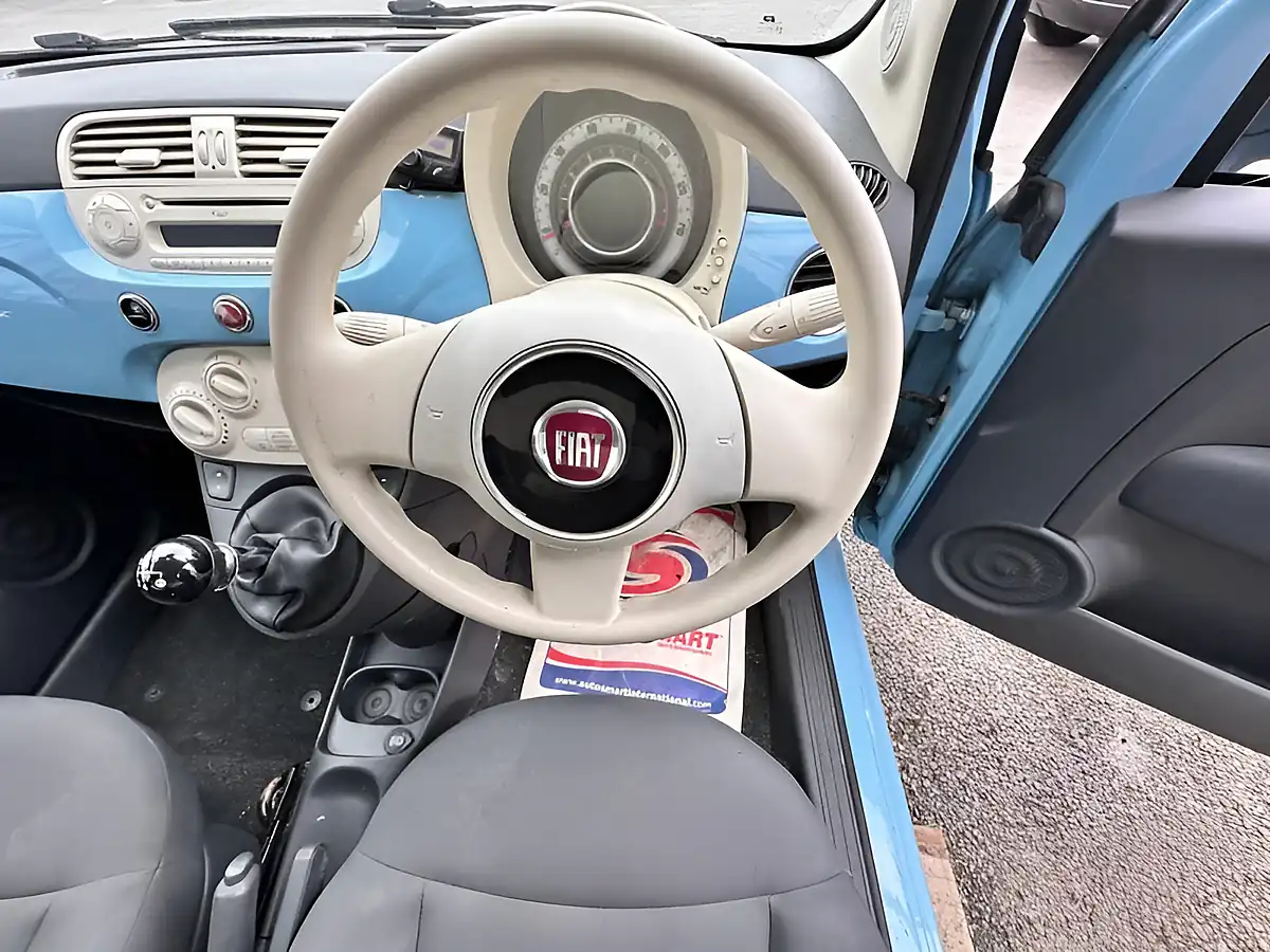 Used 2013 Fiat 500 Pop Blue - Interior and Exterior details 18