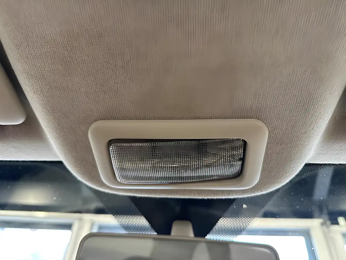 Used 2013 Fiat 500 Pop White - Interior and Exterior details 16