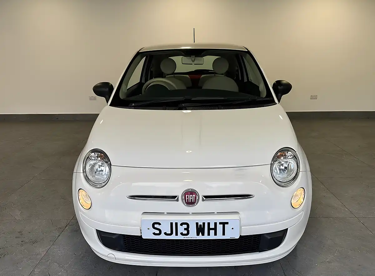Used 2013 Fiat 500 Pop White - Interior and Exterior details 8
