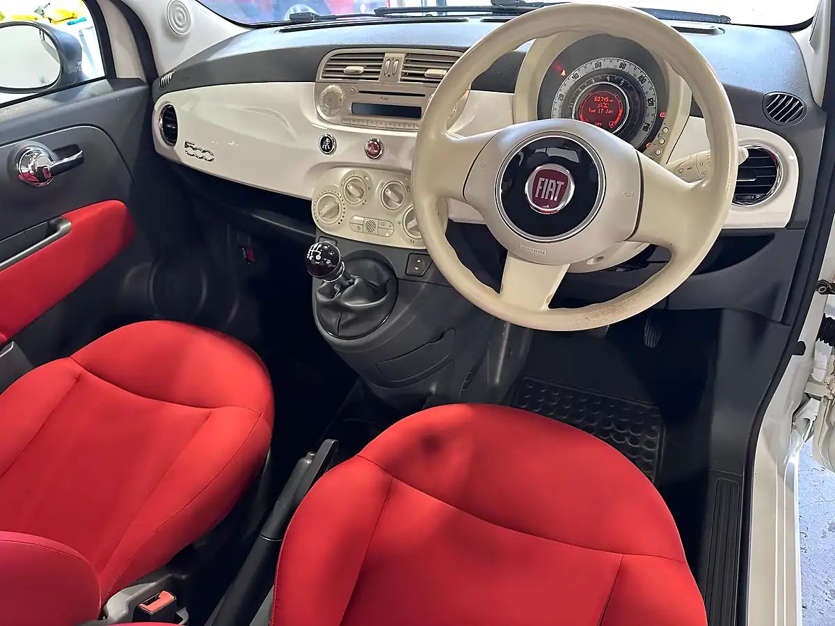 Used 2013 Fiat 500 Pop White - Interior and Exterior details 9