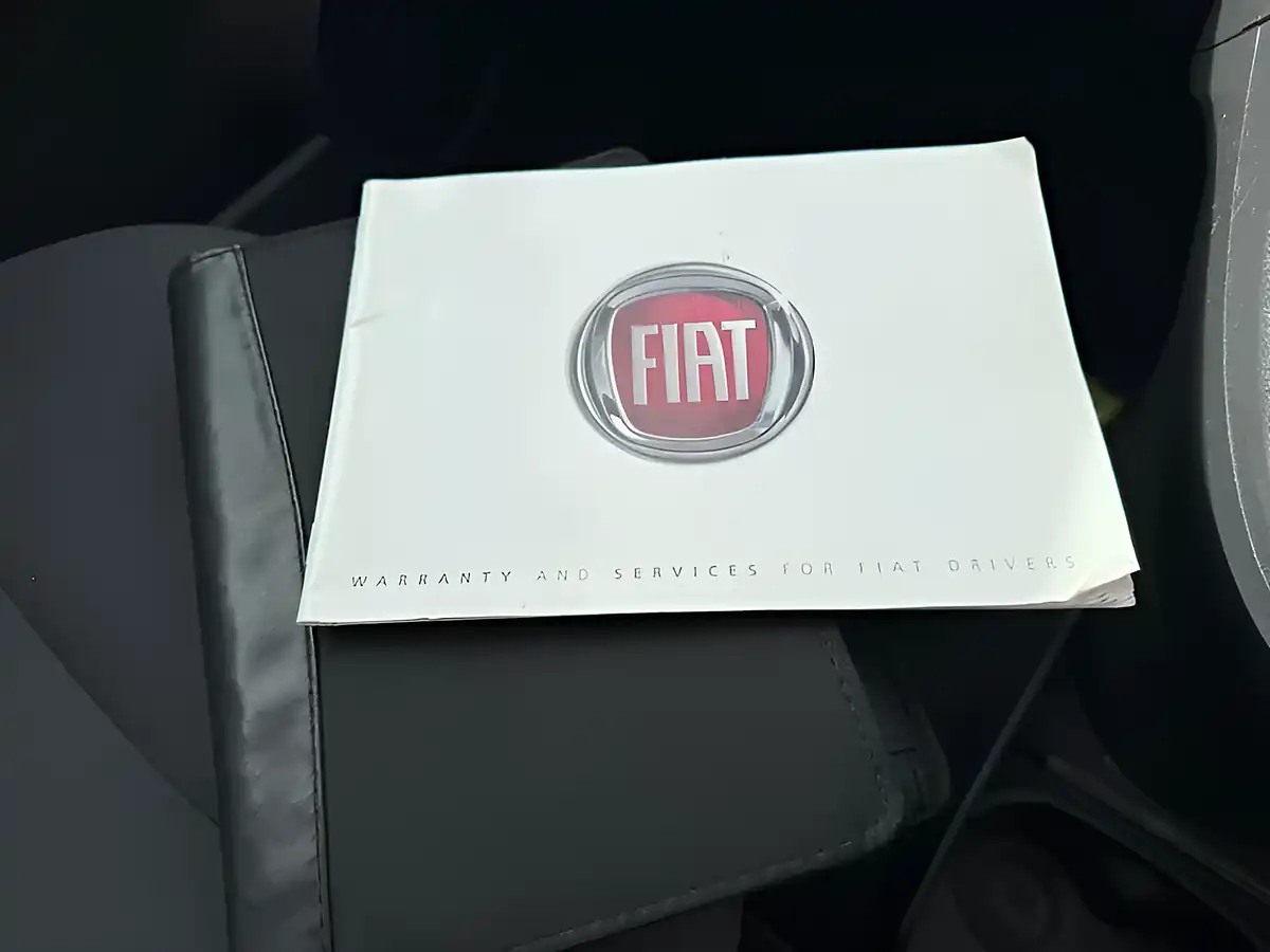 Used 2013 Fiat 500 Pop White - Interior and Exterior details 19