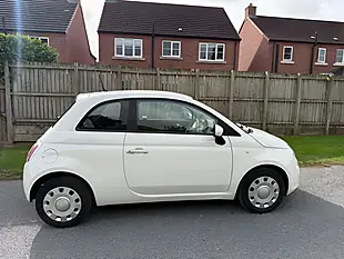 Used 2013 Fiat 500 Pop White - Interior and Exterior details 4