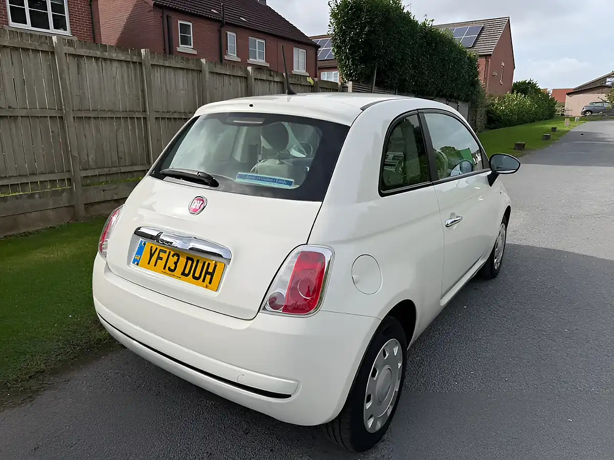 Used 2013 Fiat 500 Pop White - Interior and Exterior details 5
