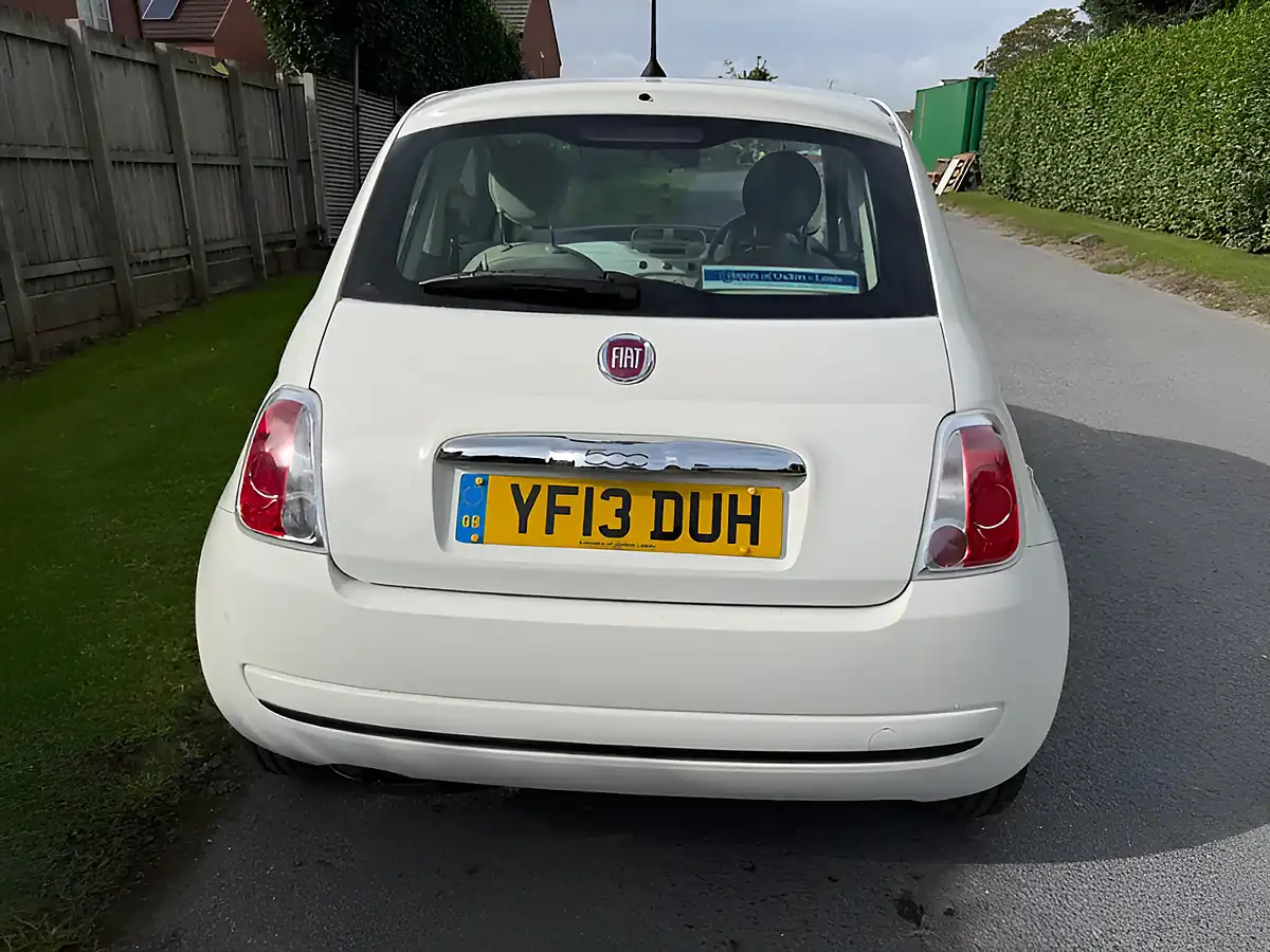 Used 2013 Fiat 500 Pop White - Interior and Exterior details 6