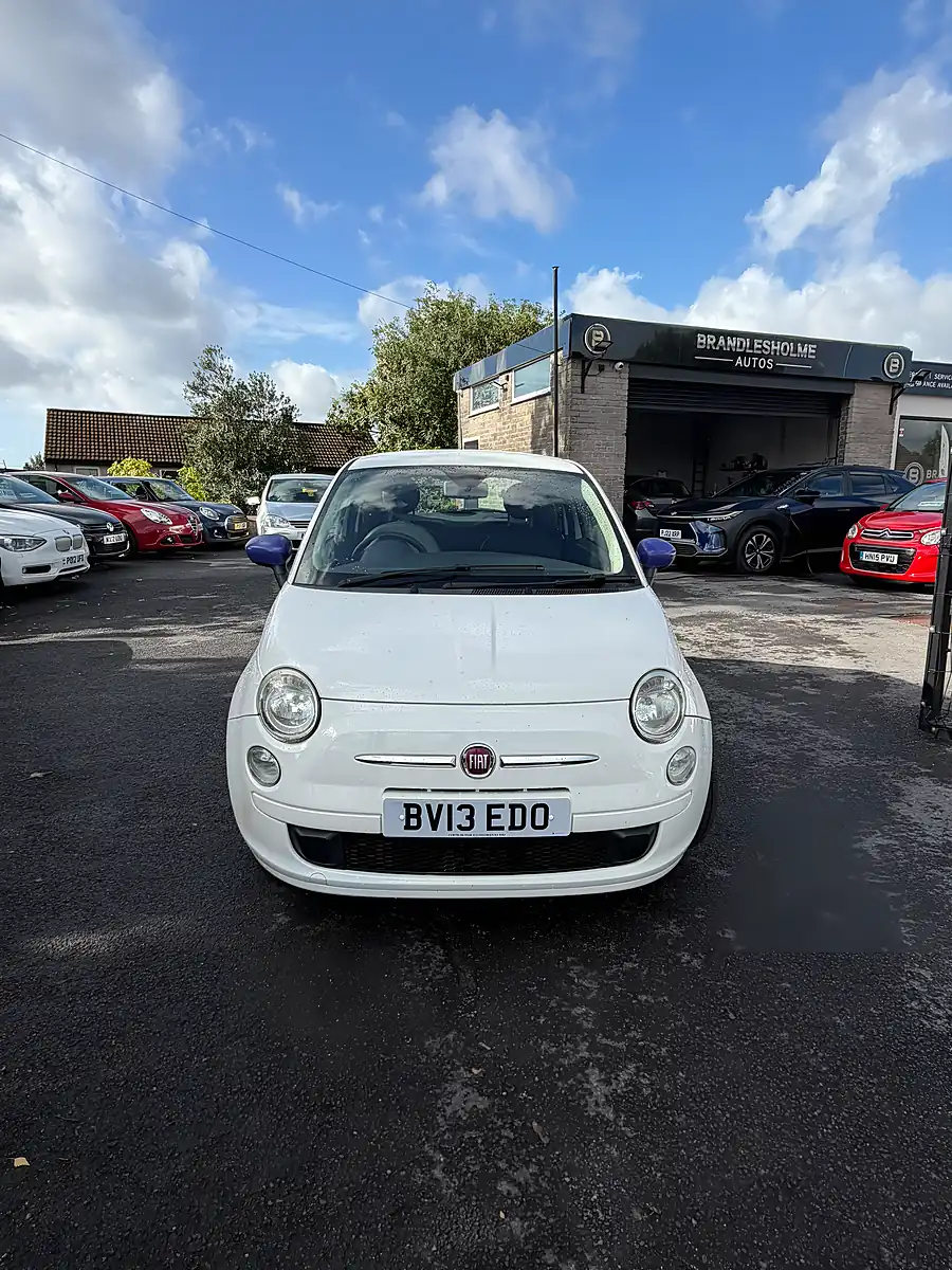 Used 2013 Fiat 500 Pop White - Interior and Exterior details 3