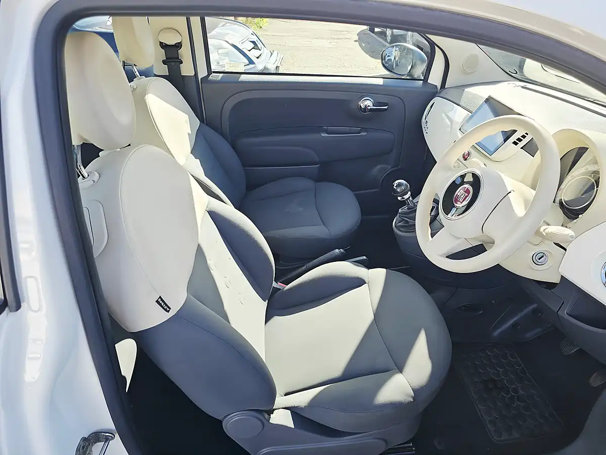 Used 2013 Fiat 500 Pop White - Interior and Exterior details 10
