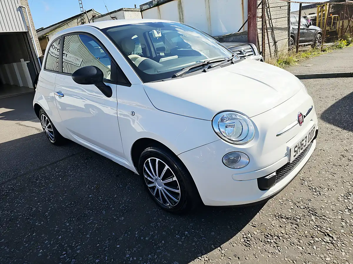 Used 2013 Fiat 500 Pop White - Interior and Exterior details 2