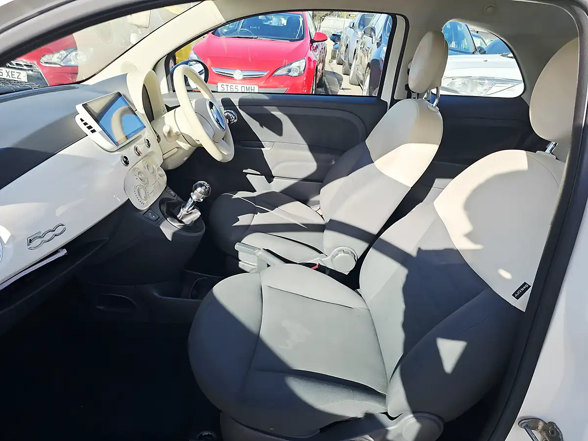 Used 2013 Fiat 500 Pop White - Interior and Exterior details 7