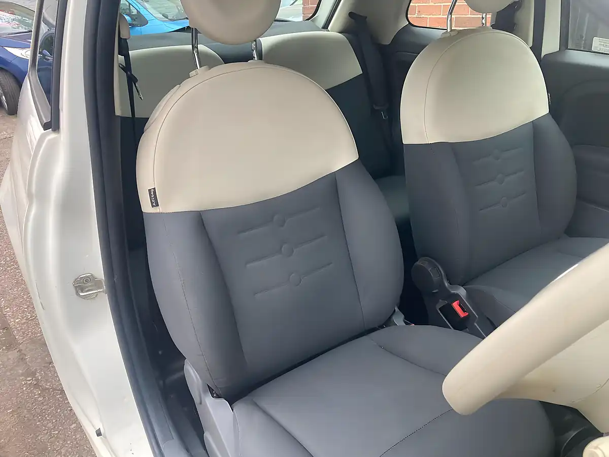 Used 2013 Fiat 500 Pop White - Interior and Exterior details 10