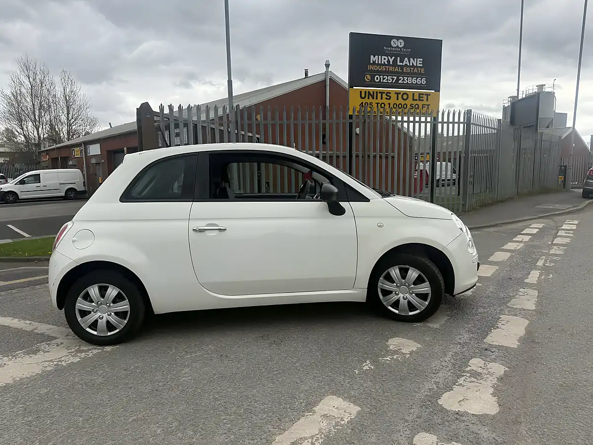 Used 2013 Fiat 500 Popular - Interior and Exterior details 6