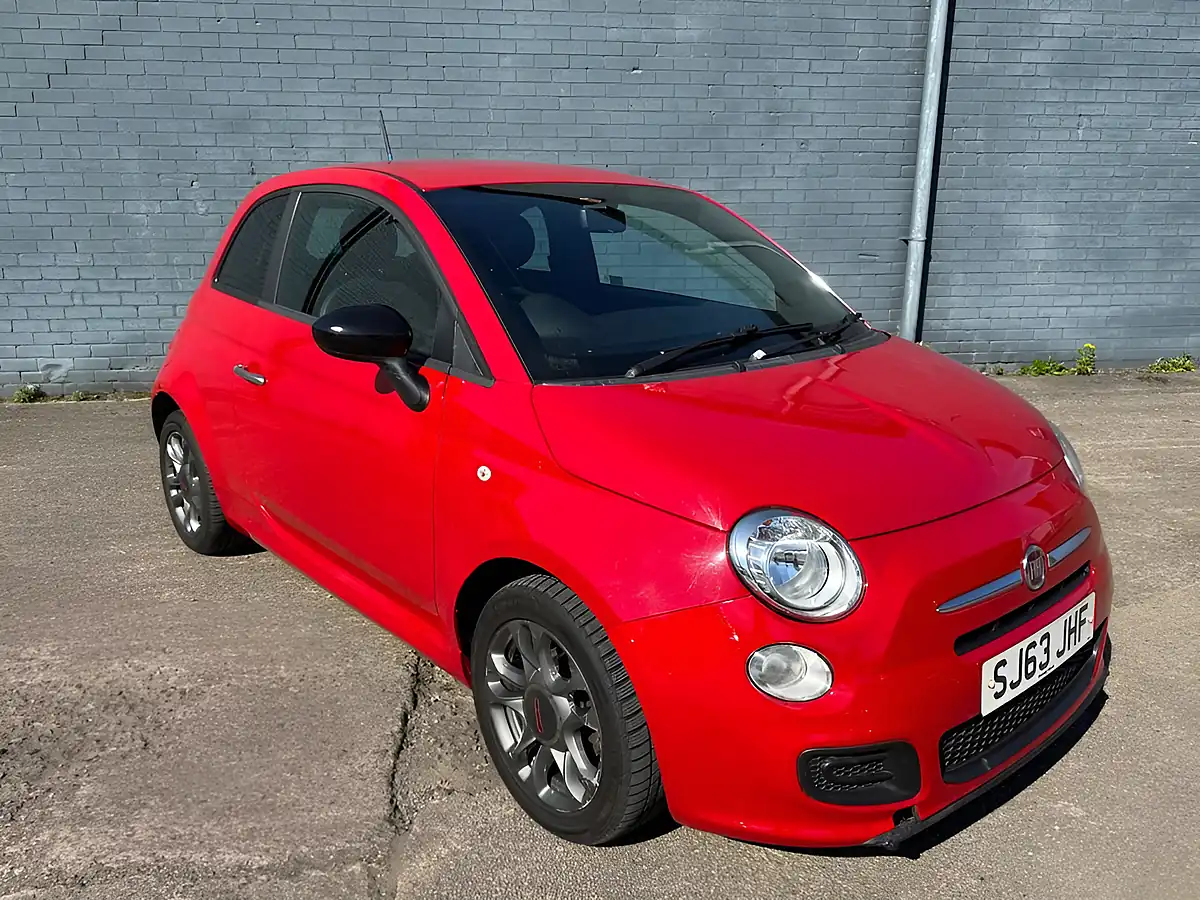 Used 2013 Fiat 500 S Red - Front View