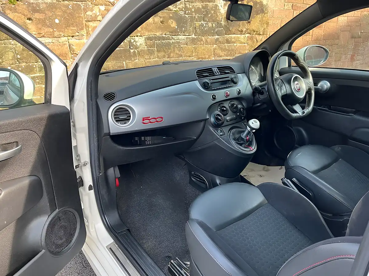Used 2013 Fiat 500 S White - Interior and Exterior details 10
