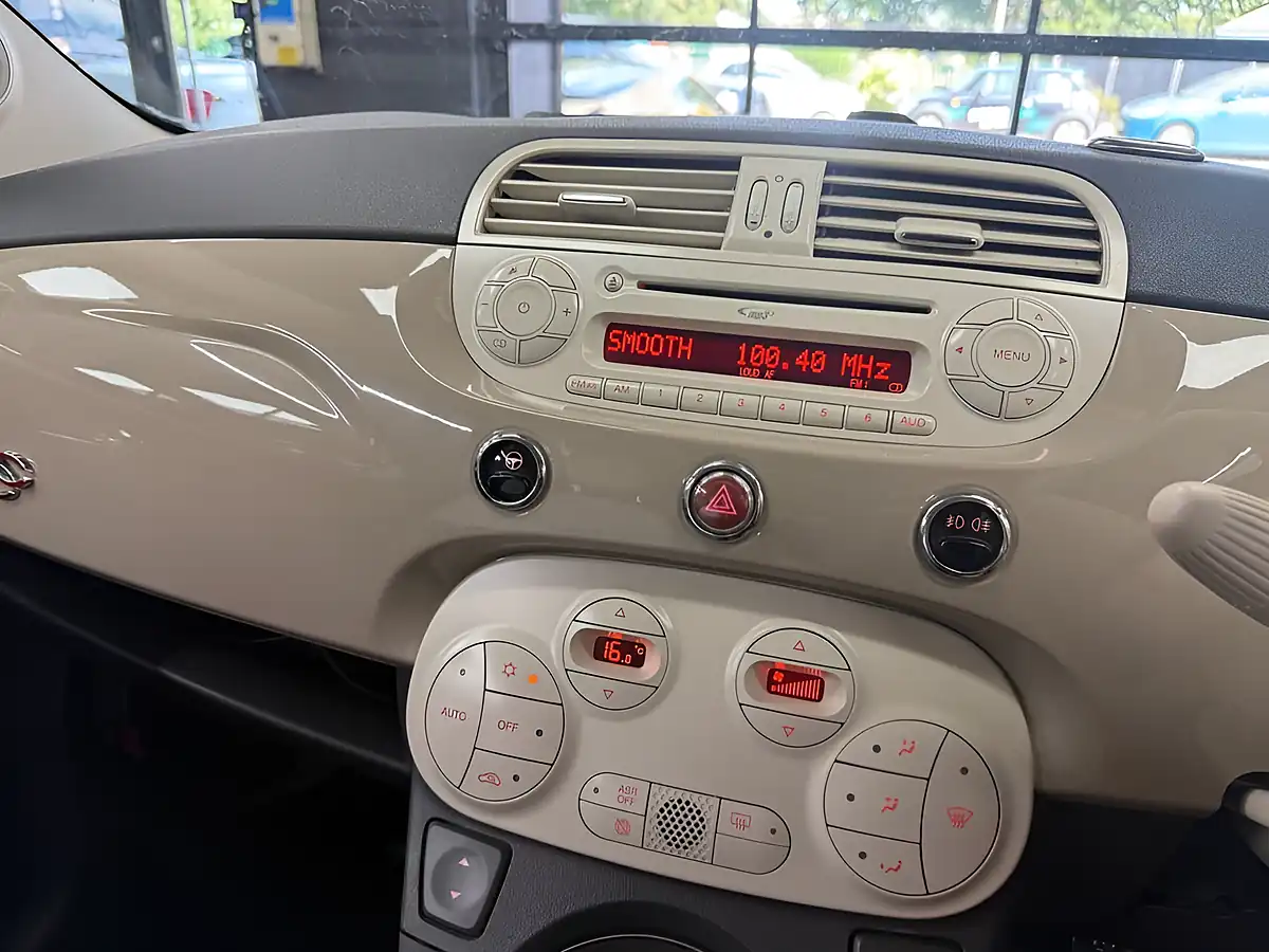 Used 2013 Fiat 500c Lounge Beige - Interior and Exterior details 18