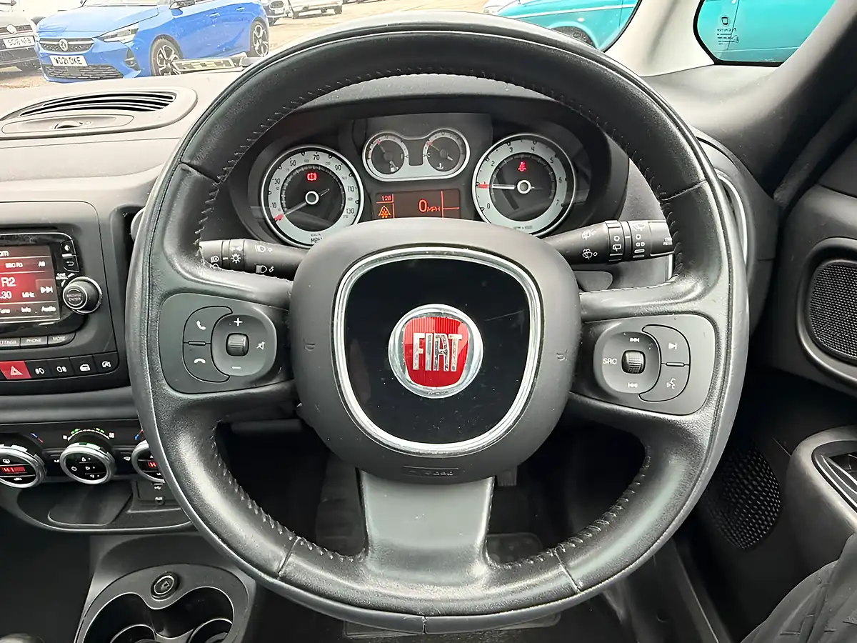 Used 2013 Fiat 500L Lounge Red - Interior and Exterior details 15