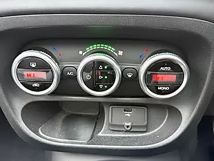 Used 2013 Fiat 500L Lounge Red - Interior and Exterior details 18