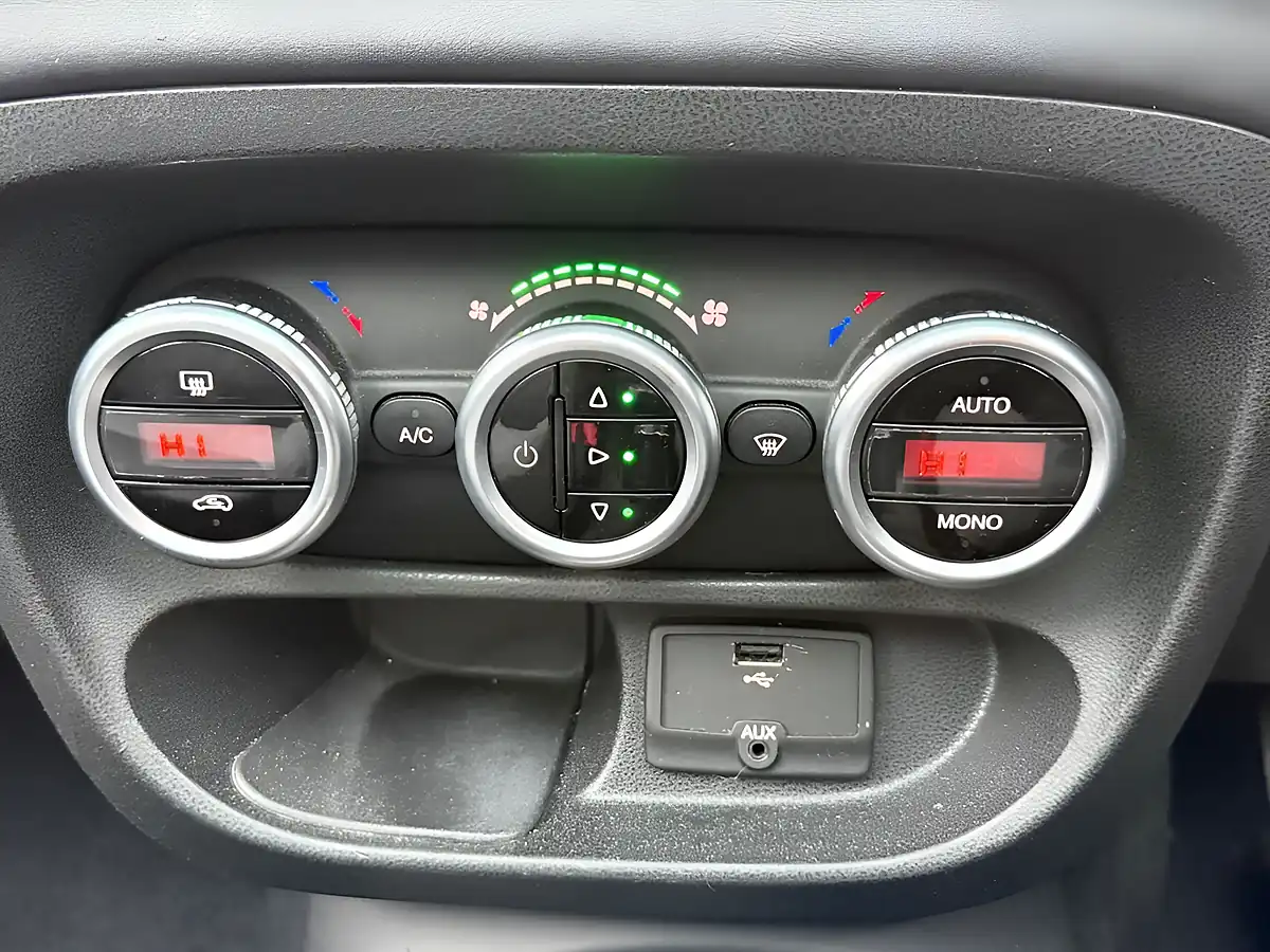 Used 2013 Fiat 500L Lounge Red - Interior and Exterior details 18