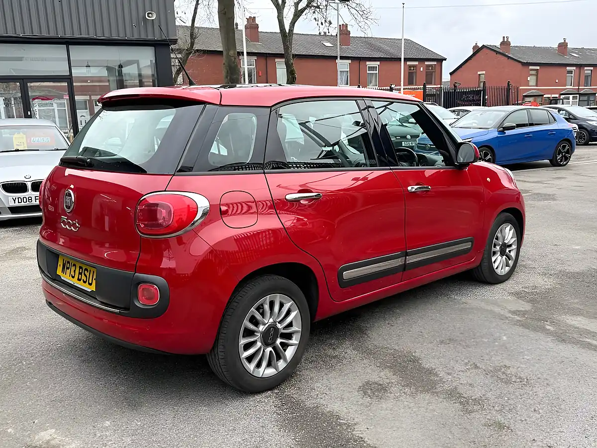 Used 2013 Fiat 500L Lounge Red - Interior and Exterior details 5