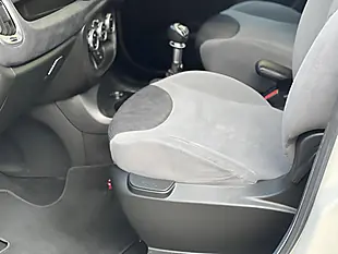 Used 2013 Fiat 500L Lounge White - Interior and Exterior details 10