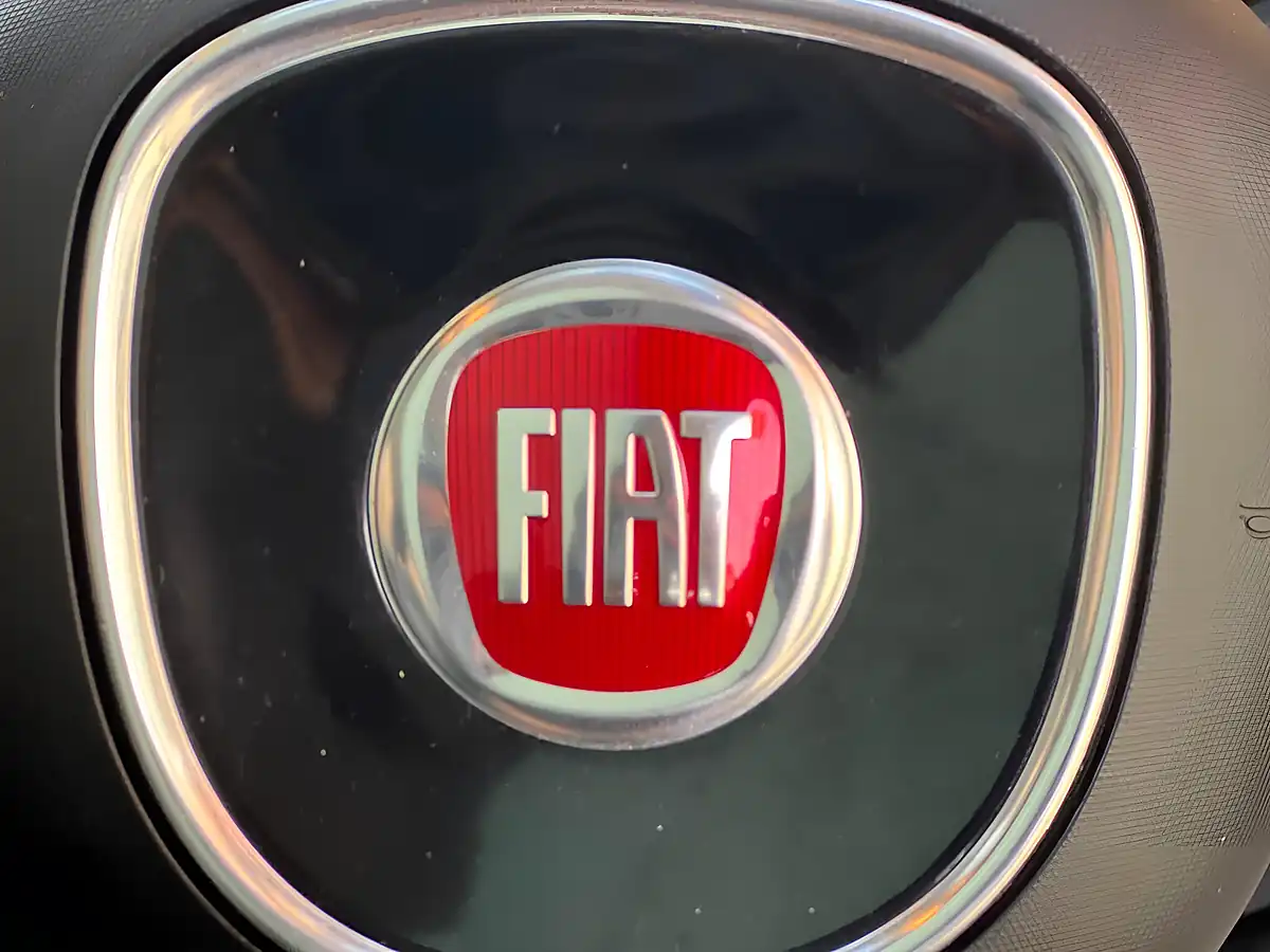 Used 2013 Fiat 500L Lounge White - Interior and Exterior details 15