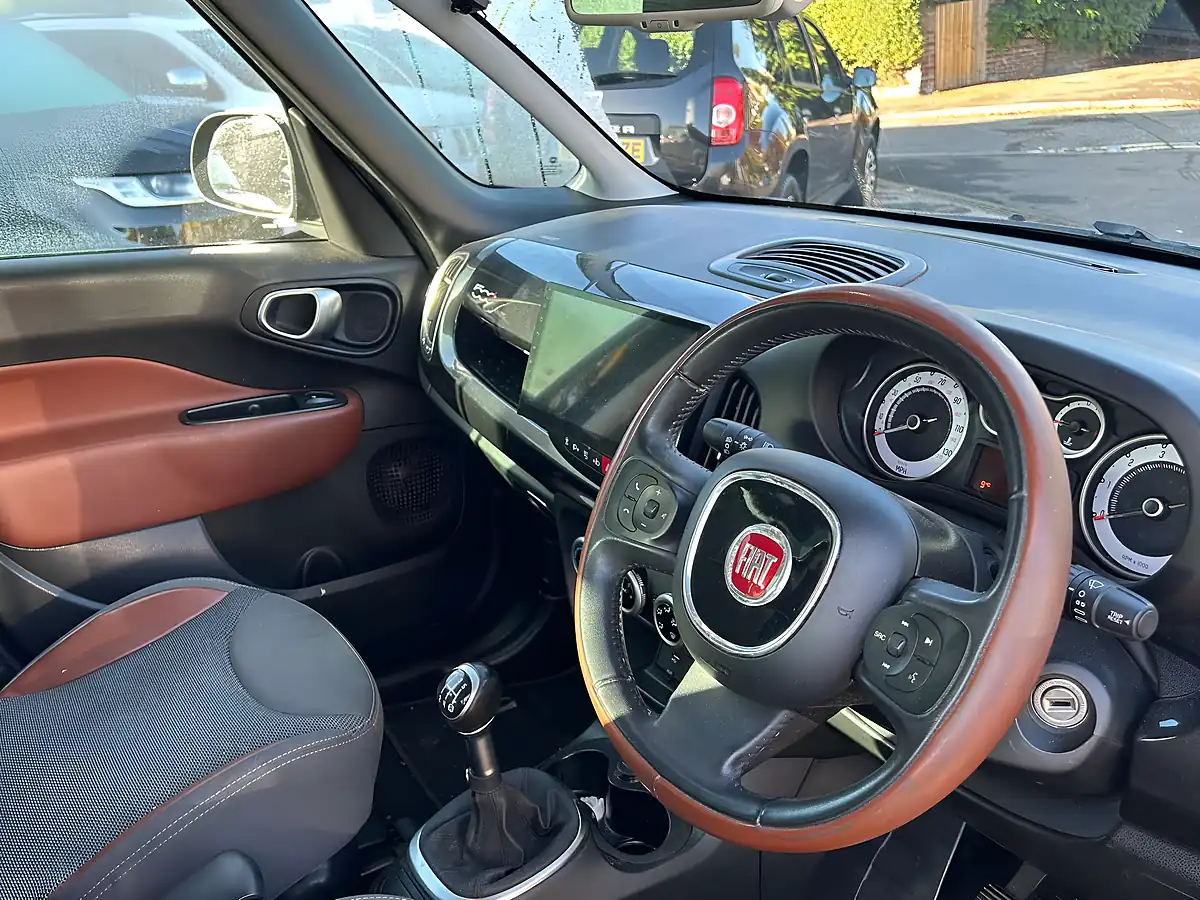 Used 2013 Fiat 500L Trekking Grey and White - Interior and Exterior details 5