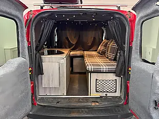 Used 2013 Fiat Doblo Maxi L2 H1 Red - Interior and Exterior details 8