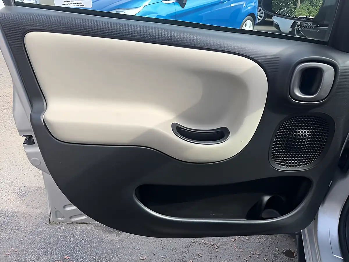 Used 2013 Fiat Panda 4X4 Silver - Interior and Exterior details 12